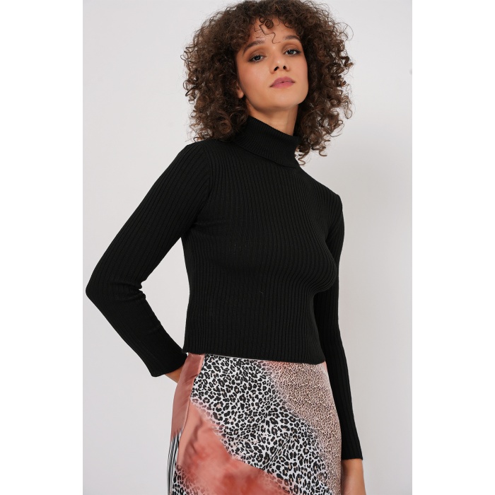 15896 Boğazlı Triko Kazak - Siyah