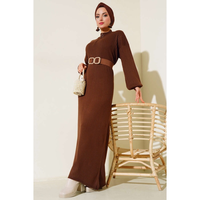 15900 Boydan Tesettür Triko Elbise - Kahverengi