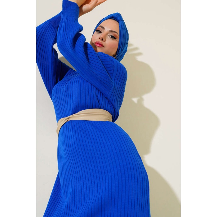 15900 Boydan Tesettür Triko Elbise - Saks