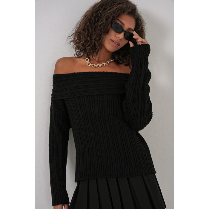 15908 Kadın Açık Omuz Oversize Triko Kazak - Siyah