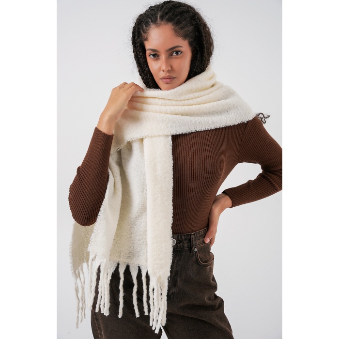 Kadın Yumuşak Dokulu Kalın Şal Atkı 15951 - Ekru