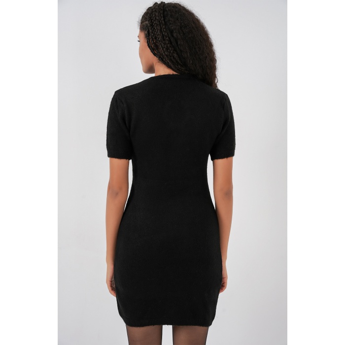 Kadın Kolye Detaylı Triko Elbise 15989 - Siyah