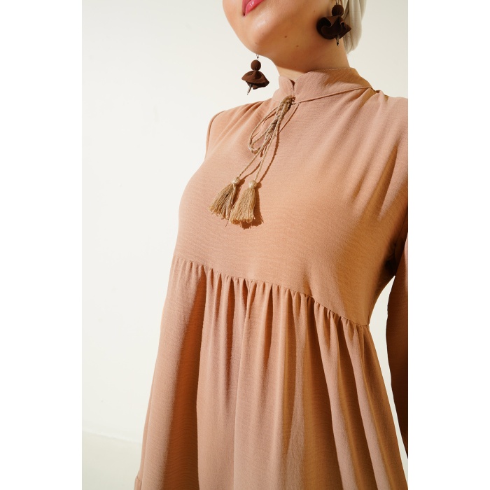 1627 Yaka Bağcıklı Tesettür Elbise - D.Vizon