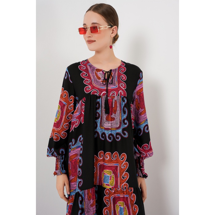 1947 Desenli Uzun Elbise - M. Kırmızı