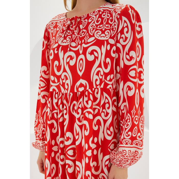 Kadın Kırmızı Desenli Uzun Viskon Elbise 1947
