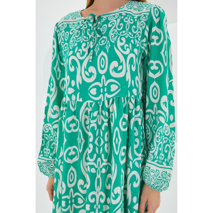 Kadın Yeşil Ekru Desenli Uzun Viskon Elbise 1947