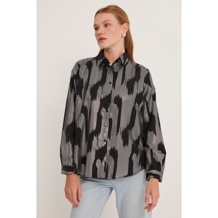 Kadın Siyah Gümüş Varak Desenli Gömlek 20253