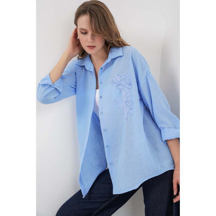 Kadın Nakışlı Oversize Gömlek 20338 - Mavi