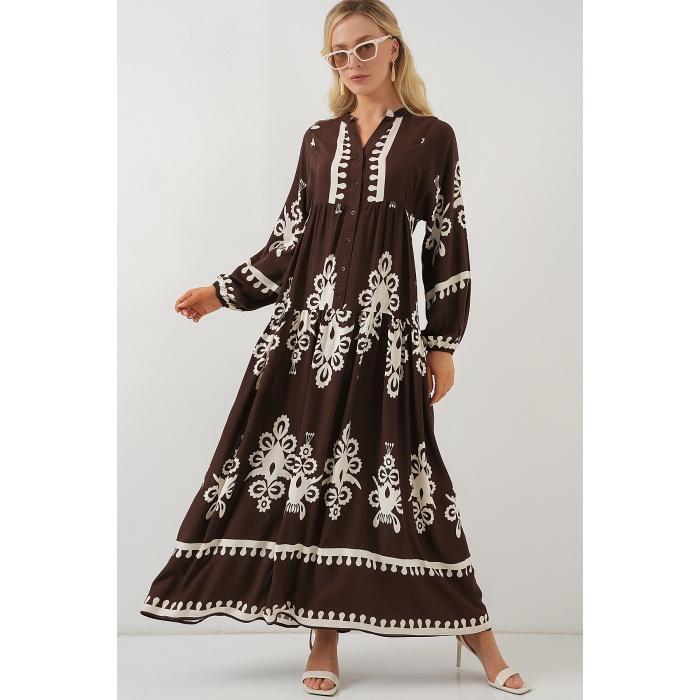 2423 Otantik Desenli Tesettür Elbise - Koyu Kahve