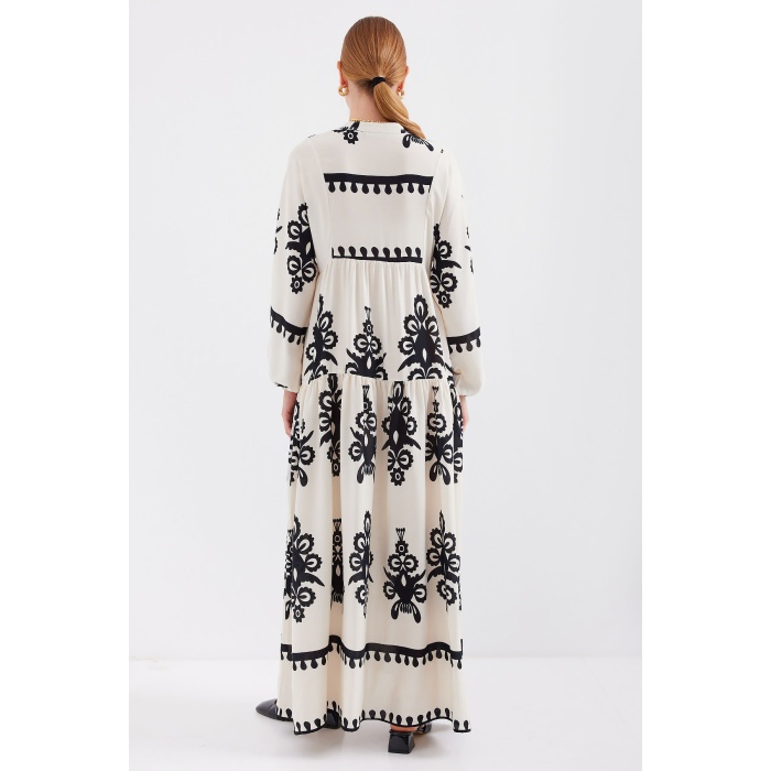 2423 Otantik Desenli Tesettür Elbise - M. Krem