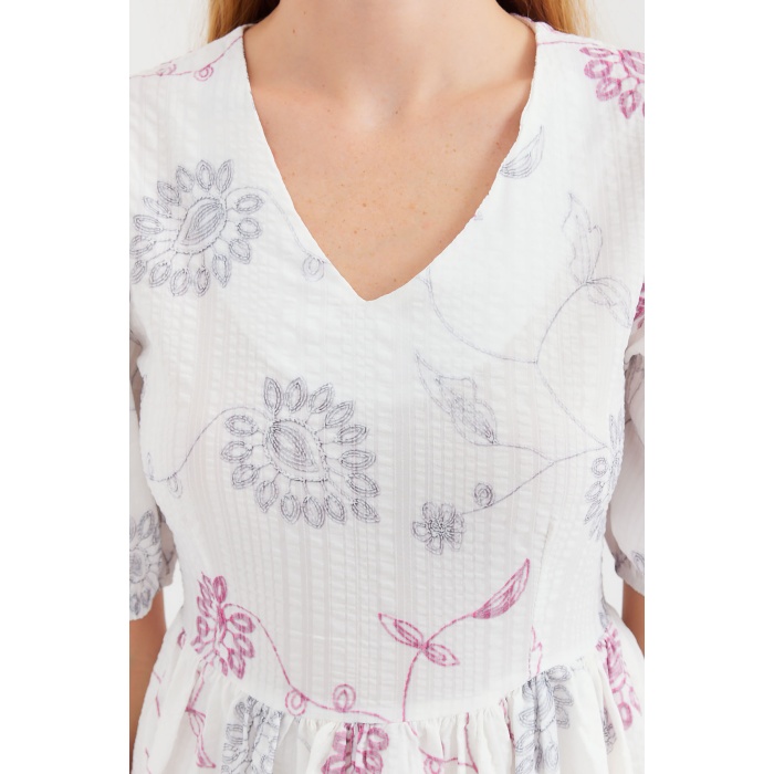 2506 Desenli V Yaka Mini Kloş Elbise - Ekru