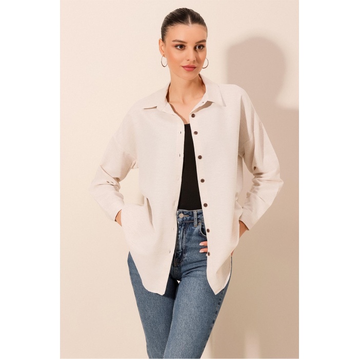 Kadın Krem Düz Oversize Uzun Basic Gömlek 3900