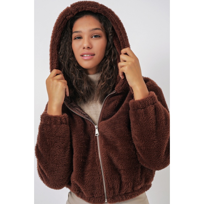5193 Kapüşonlu Peluş Crop Ceket - Kahverengi