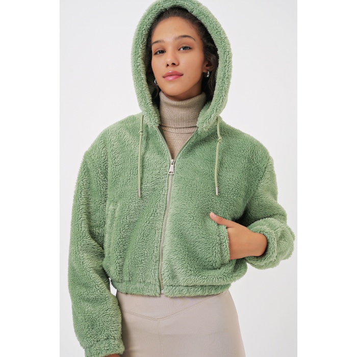 5193 Kapüşonlu Peluş Crop Ceket - E.Yeşil
