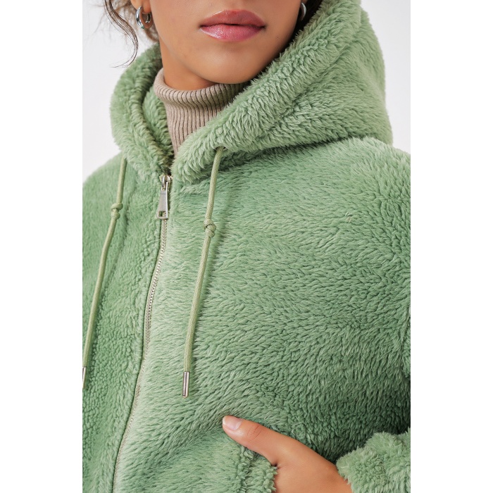 5193 Kapüşonlu Peluş Crop Ceket - E.Yeşil