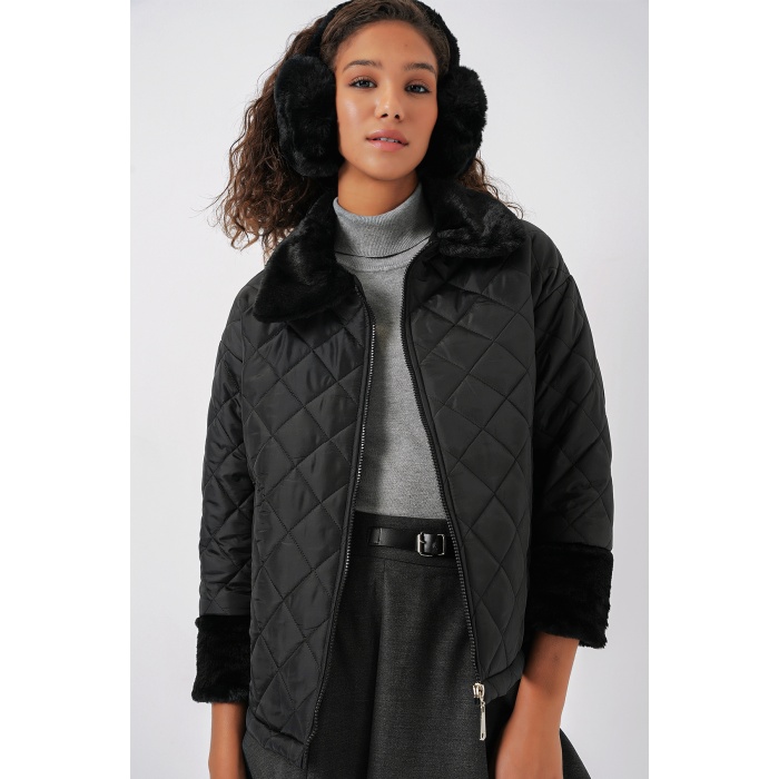 5202 Peluş Detaylı Kapitone Mont - Siyah