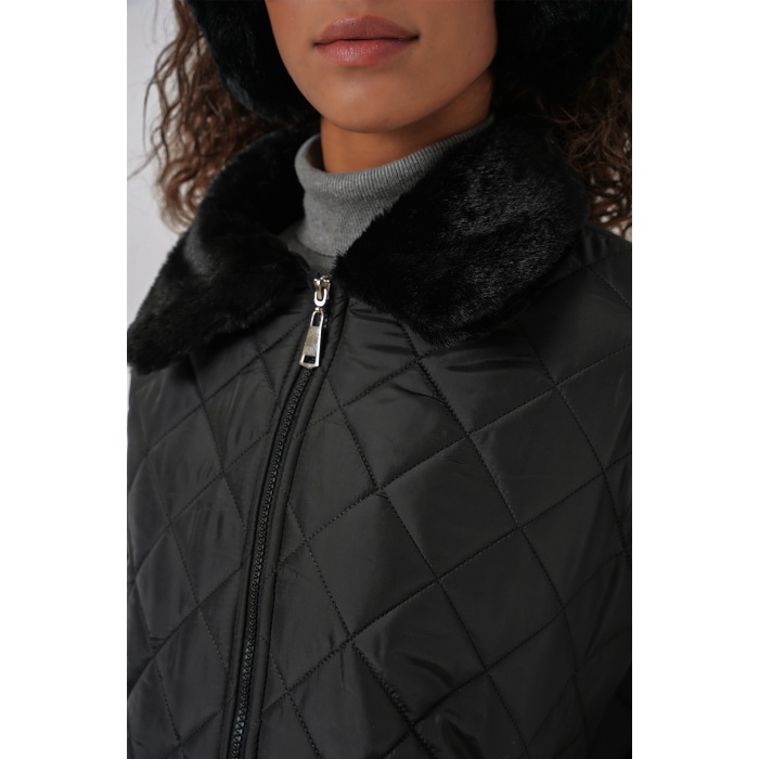 5202 Peluş Detaylı Kapitone Mont - Siyah