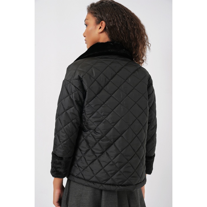 5202 Peluş Detaylı Kapitone Mont - Siyah