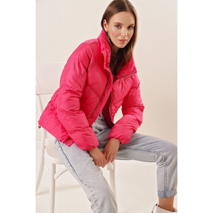 5205 Dik Yaka Fermuarlı Şişme Mont - Fuşya