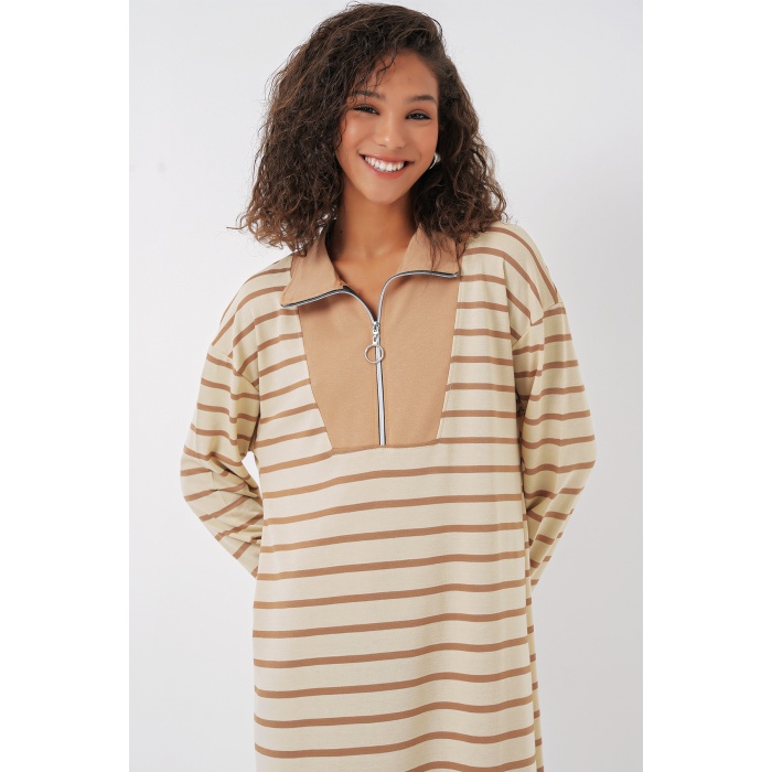 55453 Kadın Fermuar Detaylı Çizgili Uzun Elbise - Bej