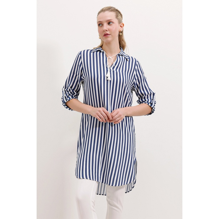 5613 Yaka Bağcıklı Çizgili Tunik - Mavi