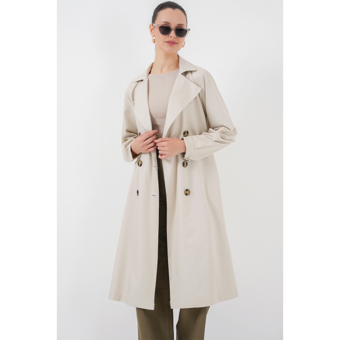 5853 Kruvaze Yaka Arkası Baskılı Trençkot - A.Bej
