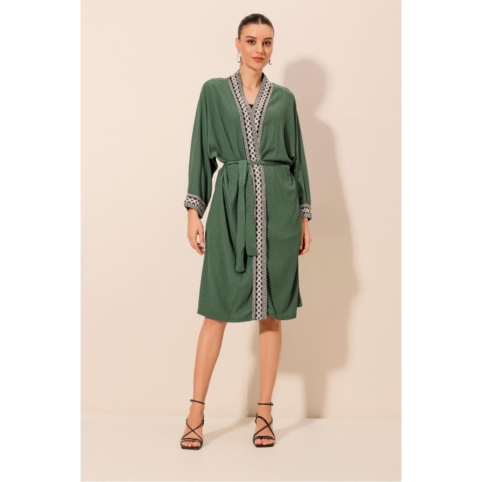 5865 Nakışlı Örme Uzun Kimono - Zümrüt Yeşili