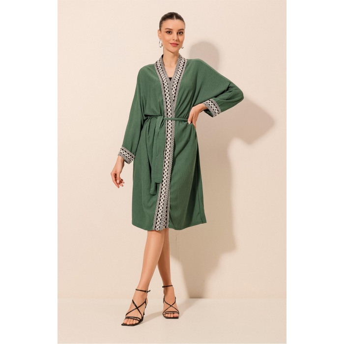 5865 Nakışlı Örme Uzun Kimono - Zümrüt Yeşili