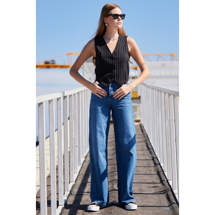 6794 Çizgili Dokuma Yelek - Siyah