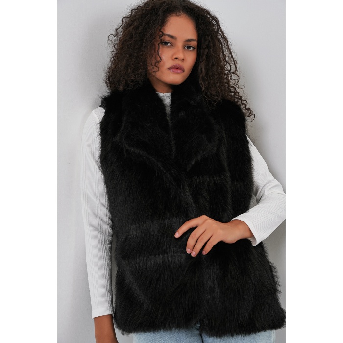 6804 Kadın Kürklü Yelek - Siyah