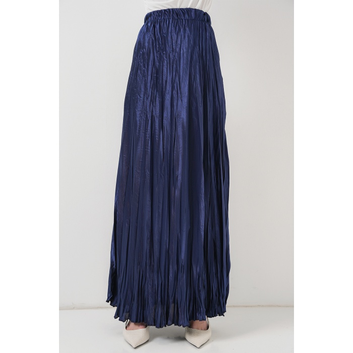 Kadın Uzun Kırışık Parlak Etek 8034 - D.Lacivert