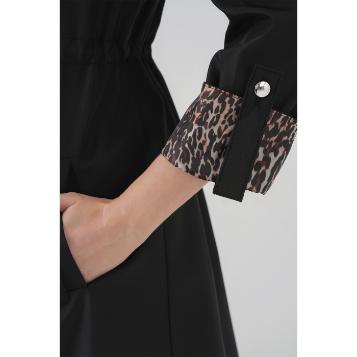 9091 Beli Büzgülü Kapşonlu Trençkot - Düz Siyah