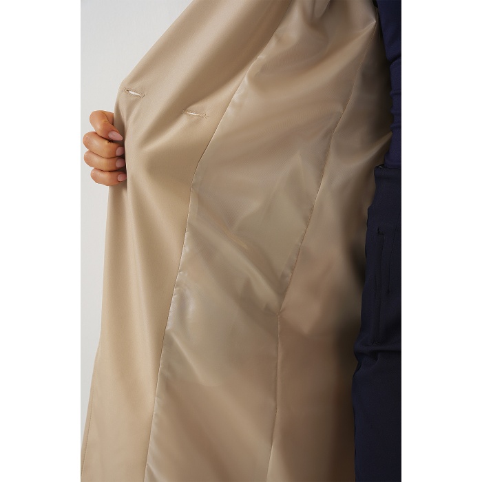 9104 Kruvaze Yaka Astarlı Trençkot - Bej