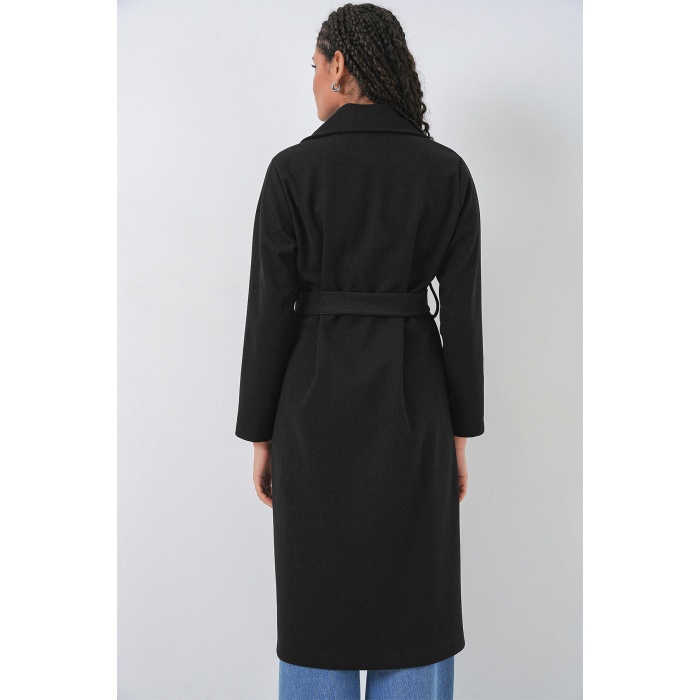 9118 Kruvaze Yaka Kaşe Kaban - Siyah