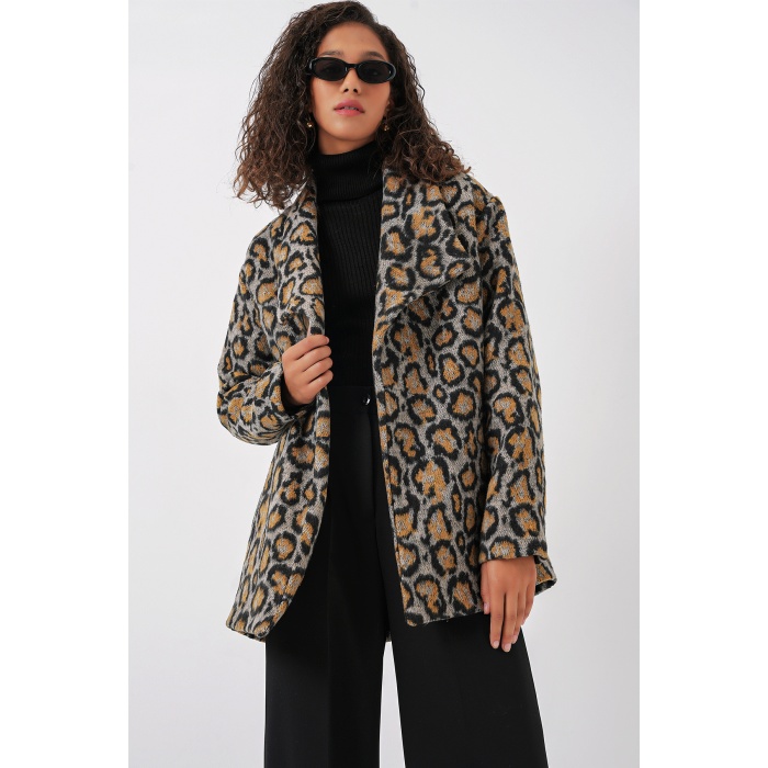 9150 Kadın Kısa Oversize Yünlü Kaşe Kaban - Siyah