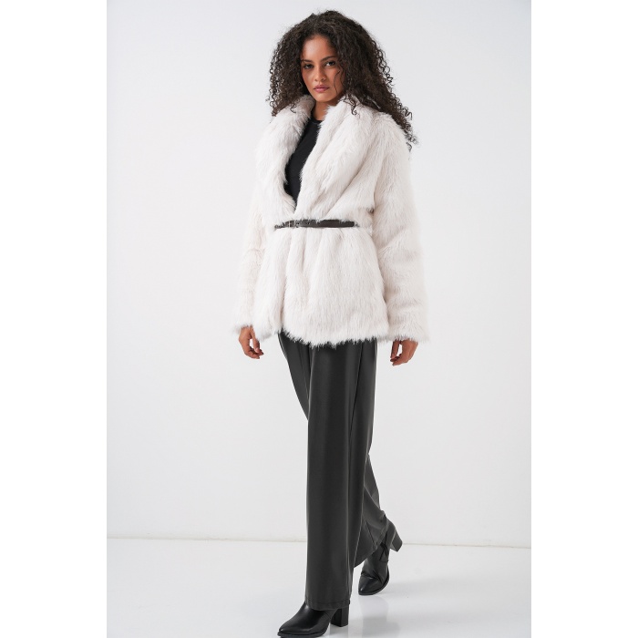 Kadın Kemerli Oversize Kürklü Kaban 9156 - Beyaz