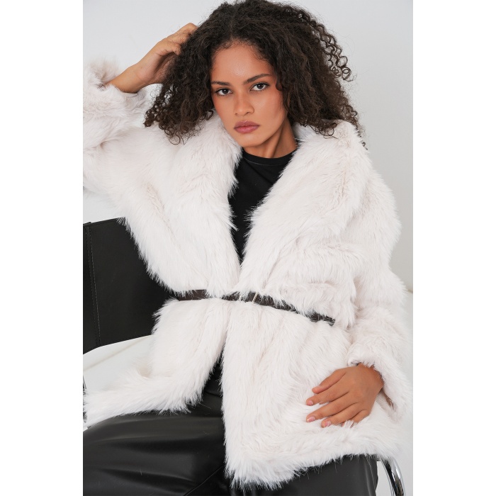 Kadın Kemerli Oversize Kürklü Kaban 9156 - Beyaz