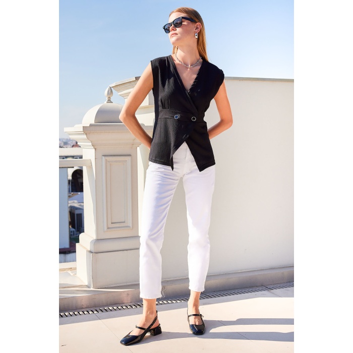 916 Düğme Detaylı Örme Yelek - Siyah