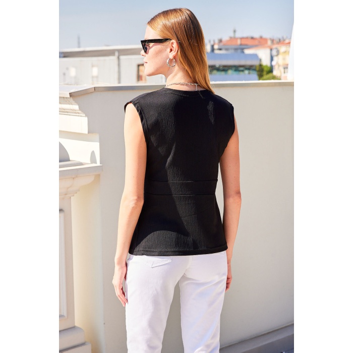 916 Düğme Detaylı Örme Yelek - Siyah