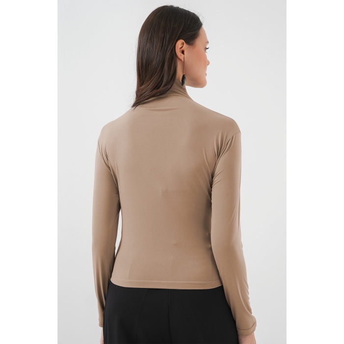 925 Büzgü Detaylı Sandy Bluz - Bej