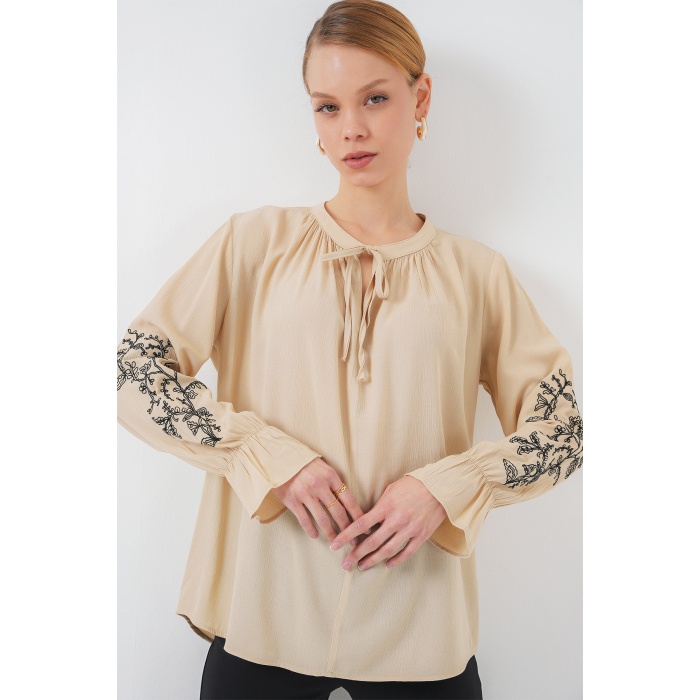Kadın Nakışlı Örme Bluz 941 - Bej