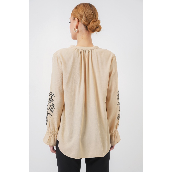 Kadın Nakışlı Örme Bluz 941 - Bej
