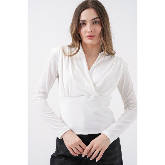 Kadın Omuz Vatkalı Kruvaze Yaka Bluz 942 - Beyaz