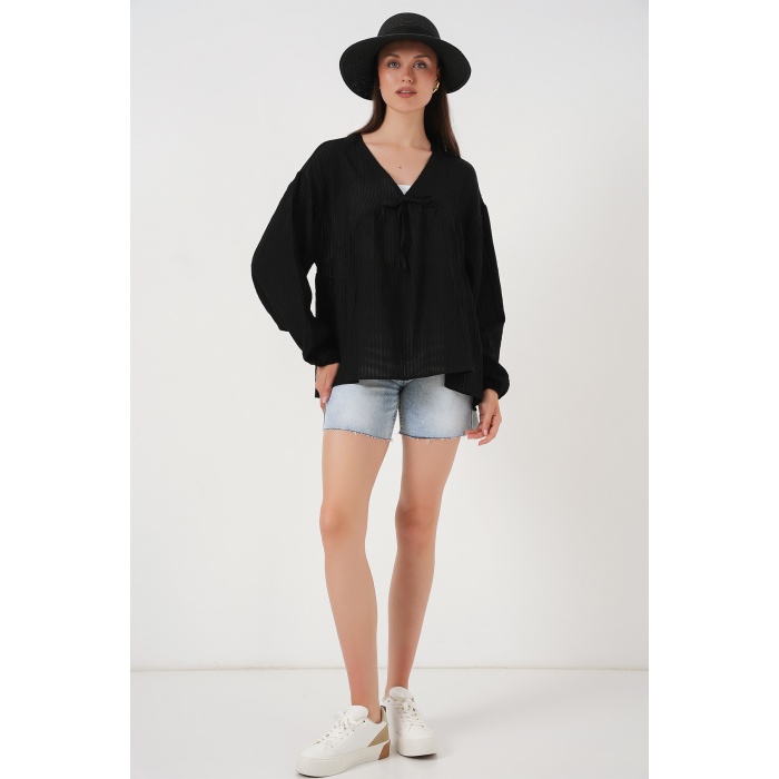 Kadın Önü Bağcıklı Uzun Kol Bluz 946 - Siyah
