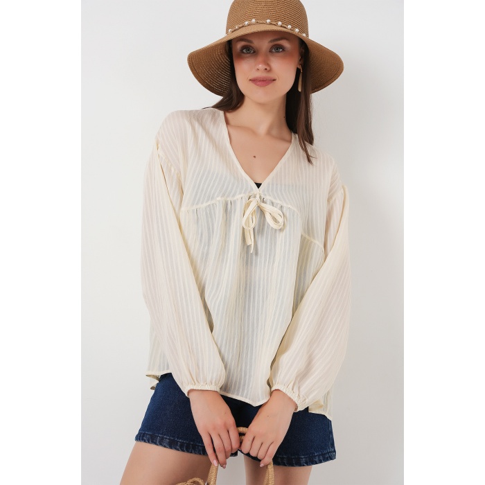 Kadın Önü Bağcıklı Uzun Kol Bluz 946 - Krem
