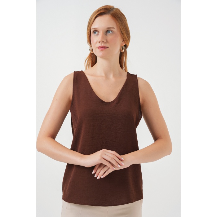 V Yaka Sıfır Kol Bluz 950 - Kahverengi