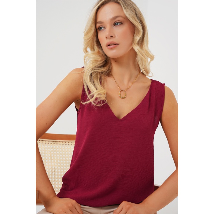 V Yaka Sıfır Kol Bluz 950 - Bordo