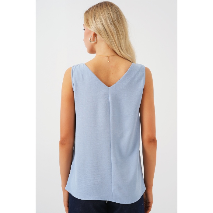 V Yaka Sıfır Kol Bluz 950 - Mavi
