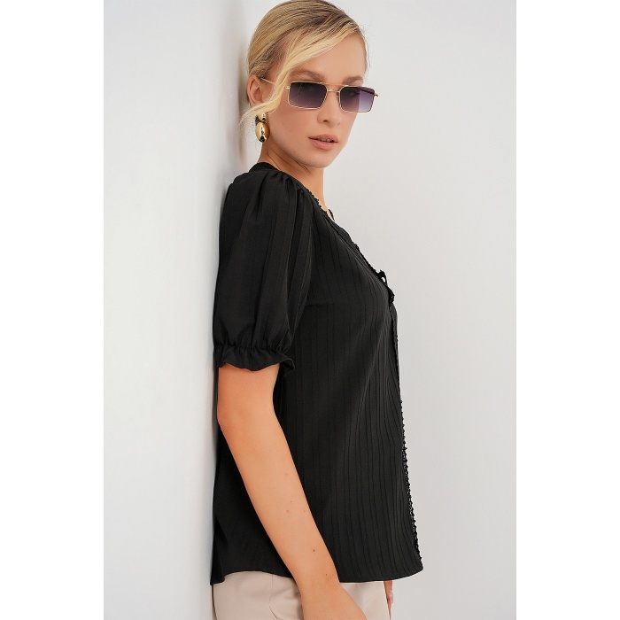 Kadın V Yaka Dantelli Bluz 956 - Siyah