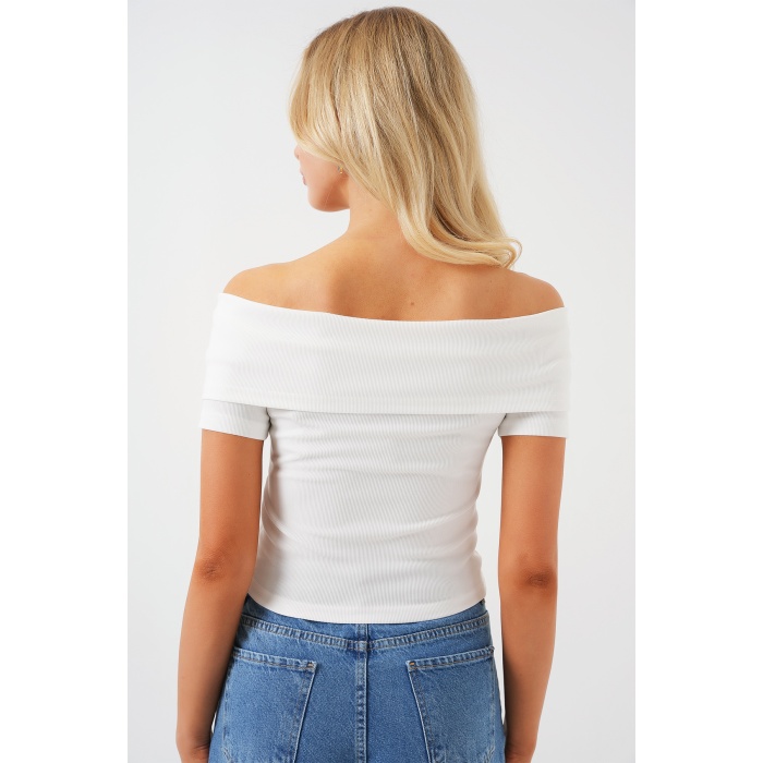 Madonna Yaka Kelebek Detaylı Bluz 957 - Beyaz